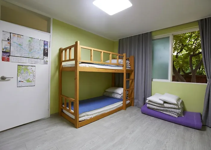 Hans House 3*